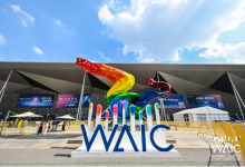 WAIC2024 | 傲鲨智能新品火爆出圈，央视、新华社等点赞报道，开启具身智能时代的人机协作