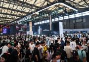 亮相ChinaJoy2024，荣耀以轻薄折叠屏引领游戏体验新风潮