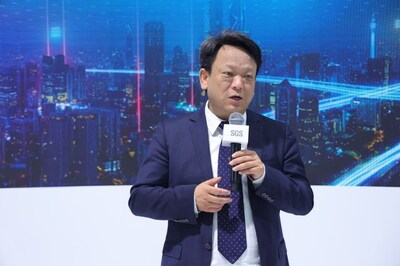 SGS中国区副总裁、SGS管理与保证事业群中国区总经理辛斌在颁证仪式上发言